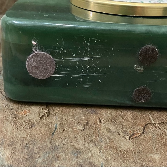 Vintage MCM Mid Century Modern Heavy Green Desk Clock - Picture 14 of 14